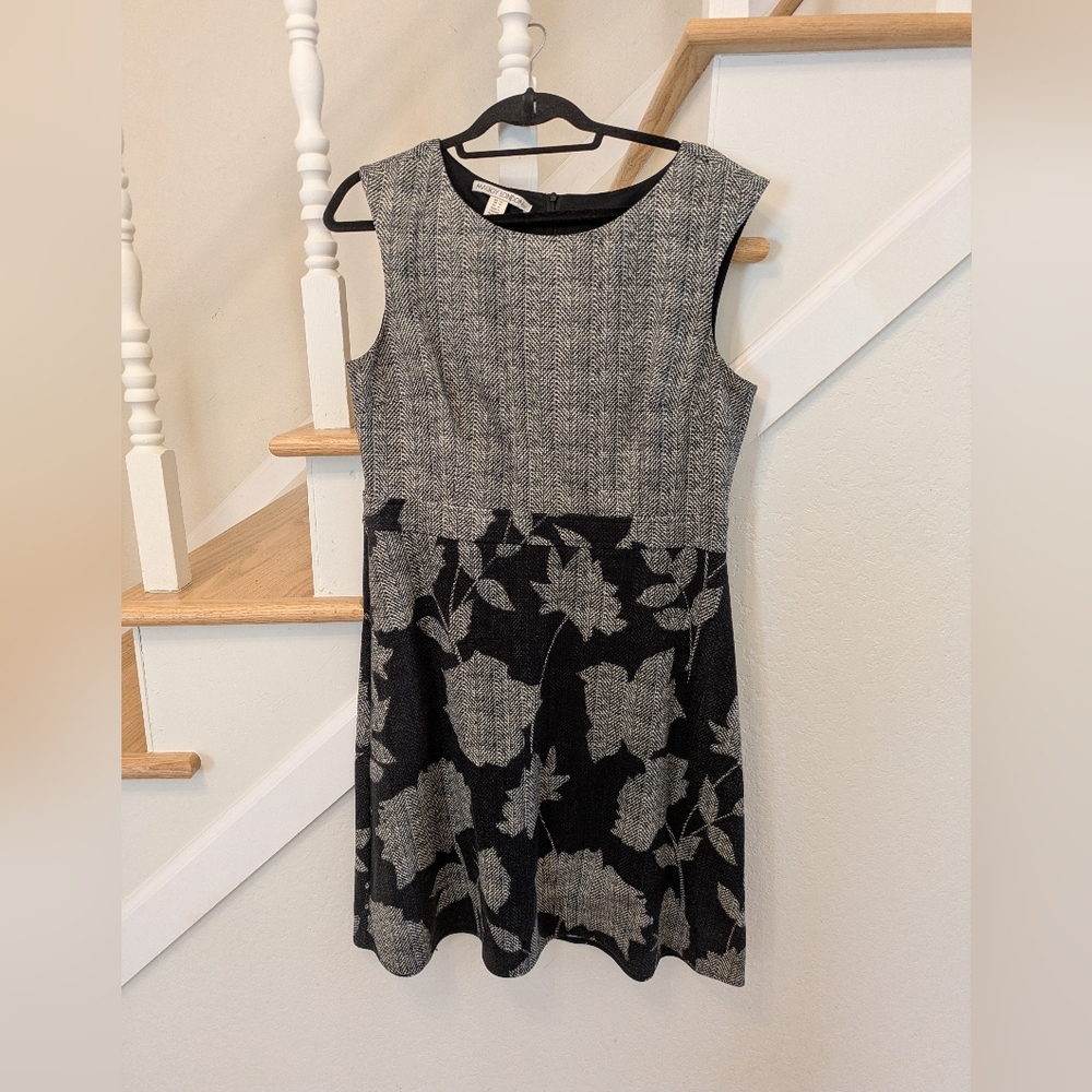 Maggy London - Navy and Gray Leaf Pattern Shift Dress - Size 14